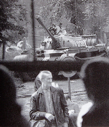 Prager Fr&uuml;hling Panzer